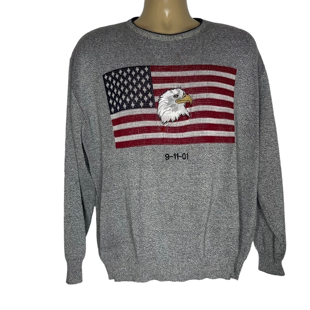 Vintage Gray Crewneck Sweater with American Flag Design